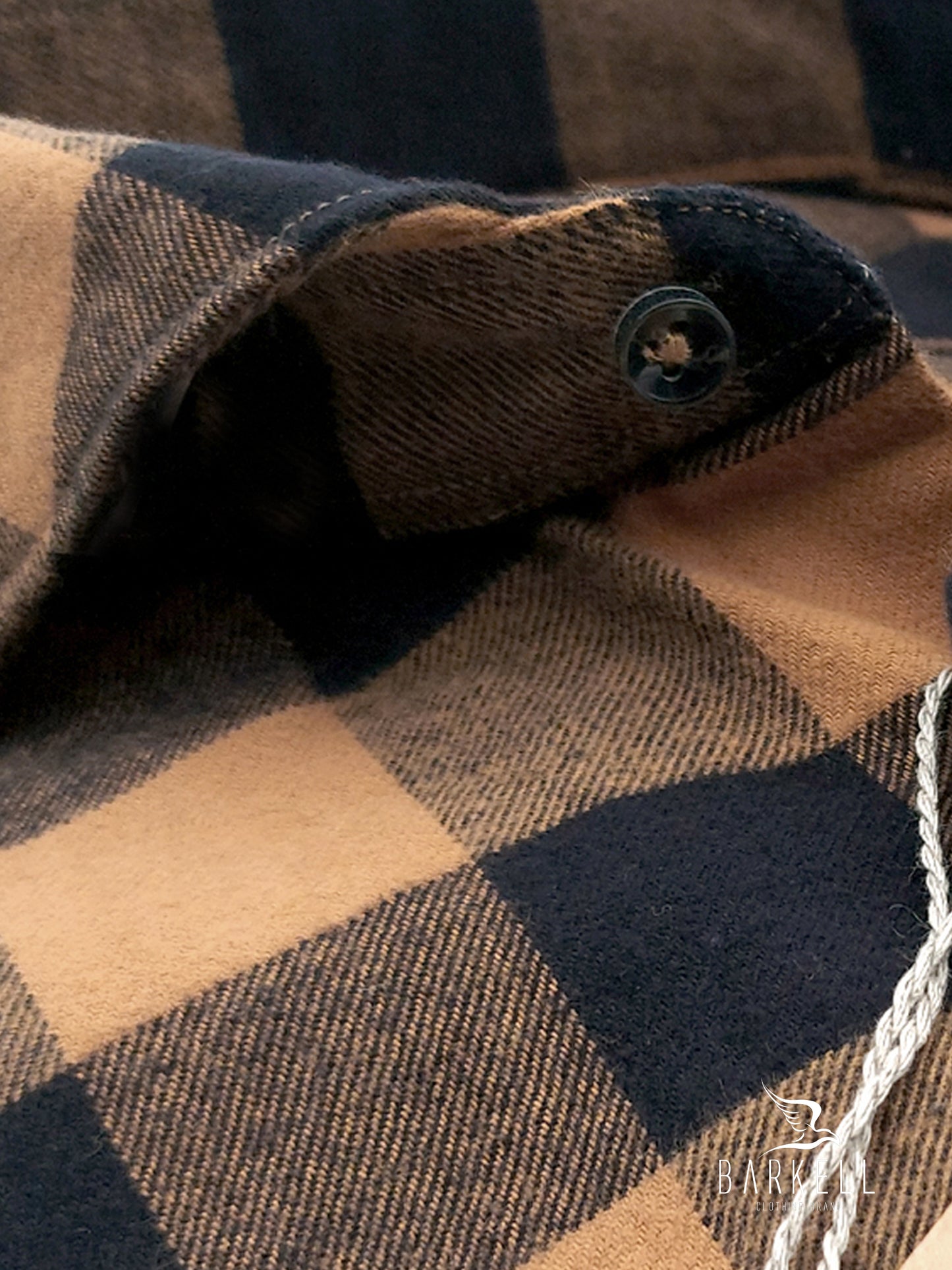 Camicia in Cotone Flanellato Pesante Quadro Blu e Grigio Fondo Cammello Collo Francese Cutaway