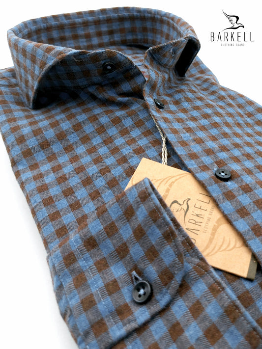 Camicia in Cotone Flanellato Quadro Marrone Fondo Indaco Collo Francese Cutaway