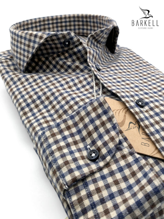 Camicia in Cotone Flanellato Quadro Blu e Marrone Fondo Sabbia Collo Francese Cutaway