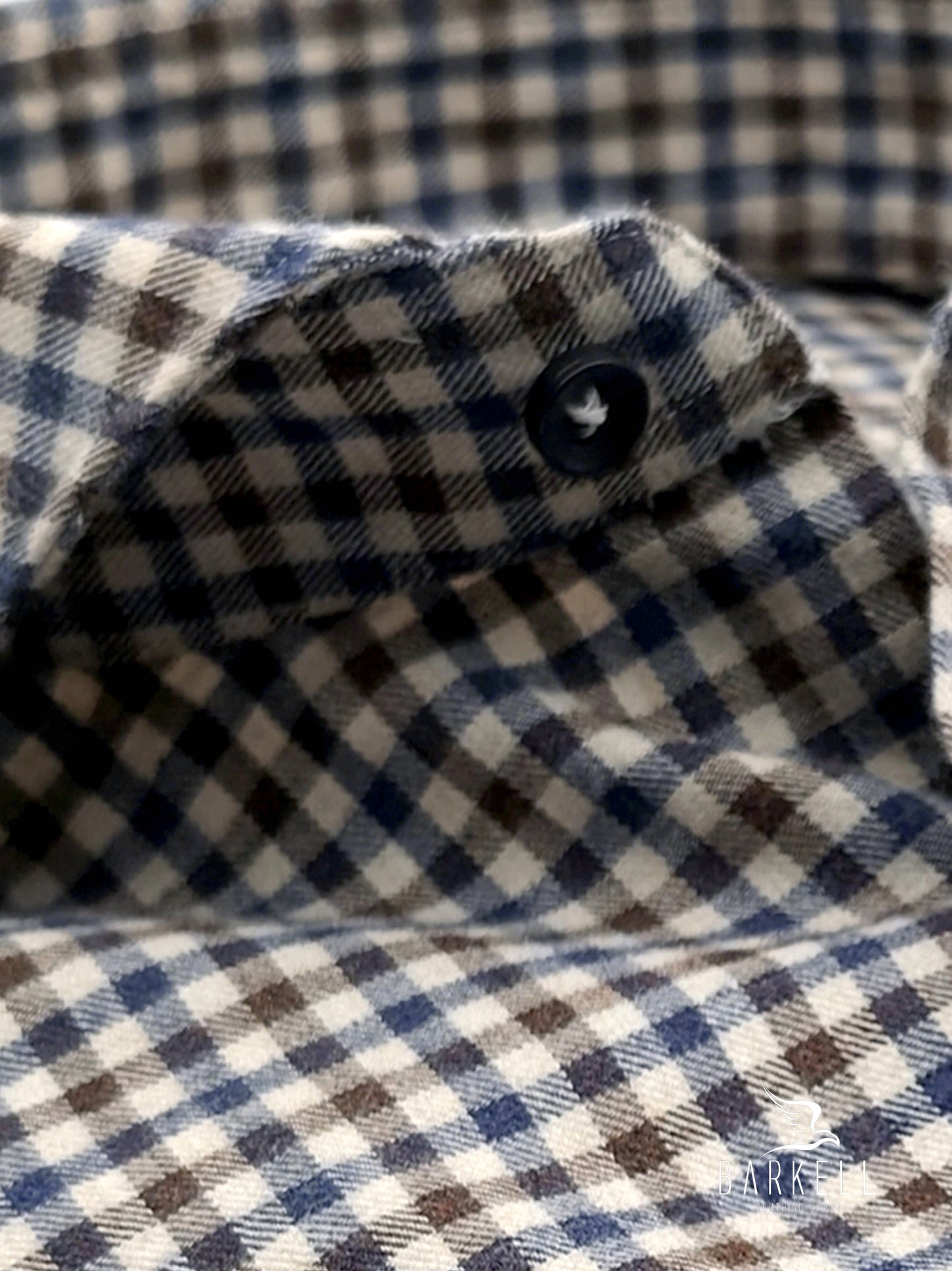 Camicia in Cotone Flanellato Quadro Blu e Marrone Fondo Sabbia Collo Francese Cutaway