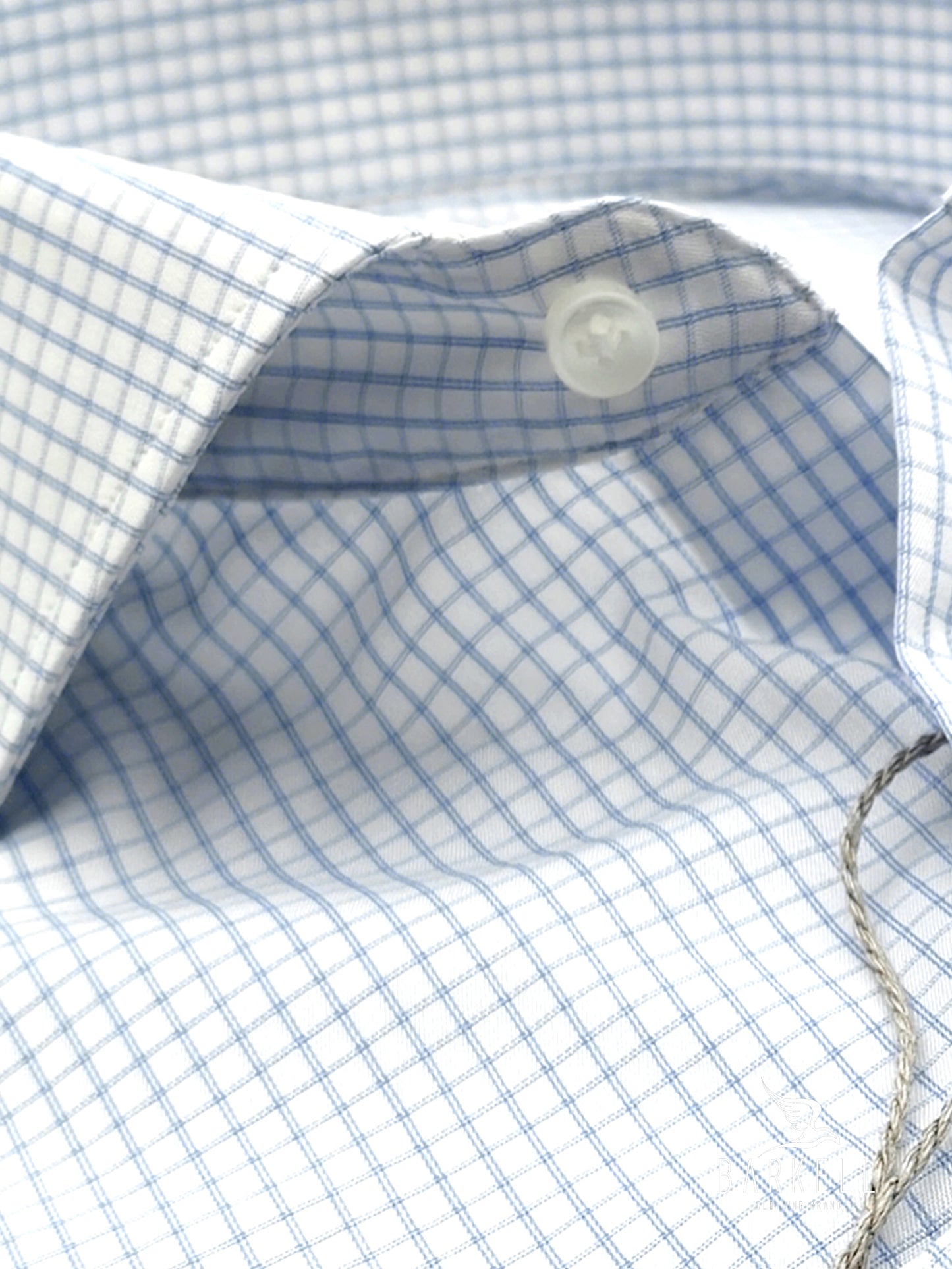Camisa No-Iron de Algodón Cuadros Azules Fondo Blanco con Cuello Francés