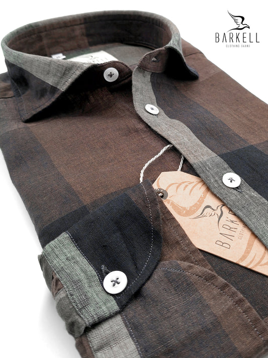 Camicia in Puro Lino Quadrone Multicolor Fondo Marrone Collo Francese Piccolo