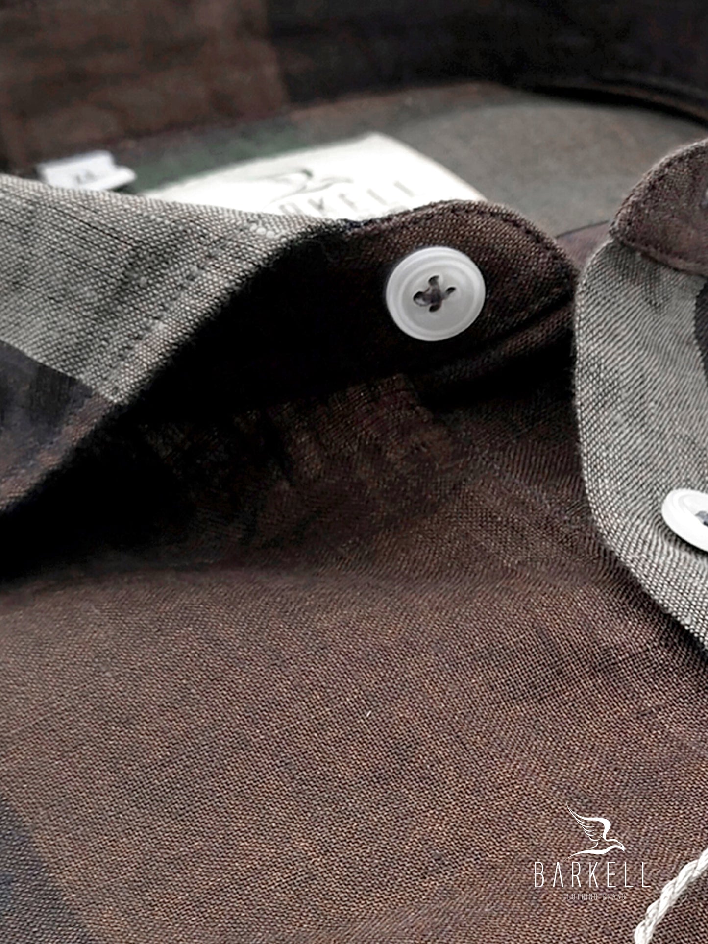 Camicia in Puro Lino Quadrone Multicolor Fondo Marrone Collo Francese Piccolo