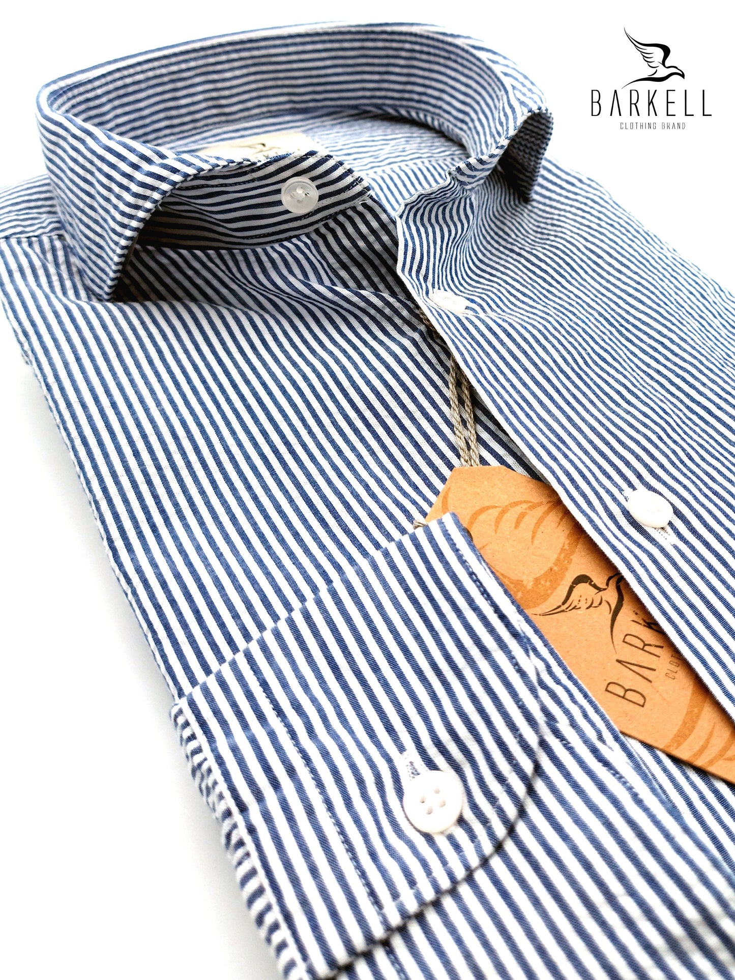 Camicia in Cotone Seersucker Rigata Blu e Bianco Collo Francese Cutaway