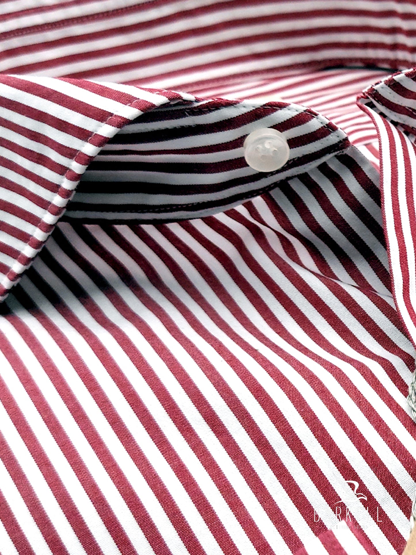 Camicia in Cotone Rigata Rosso e Bianco Collo Francese Cutaway
