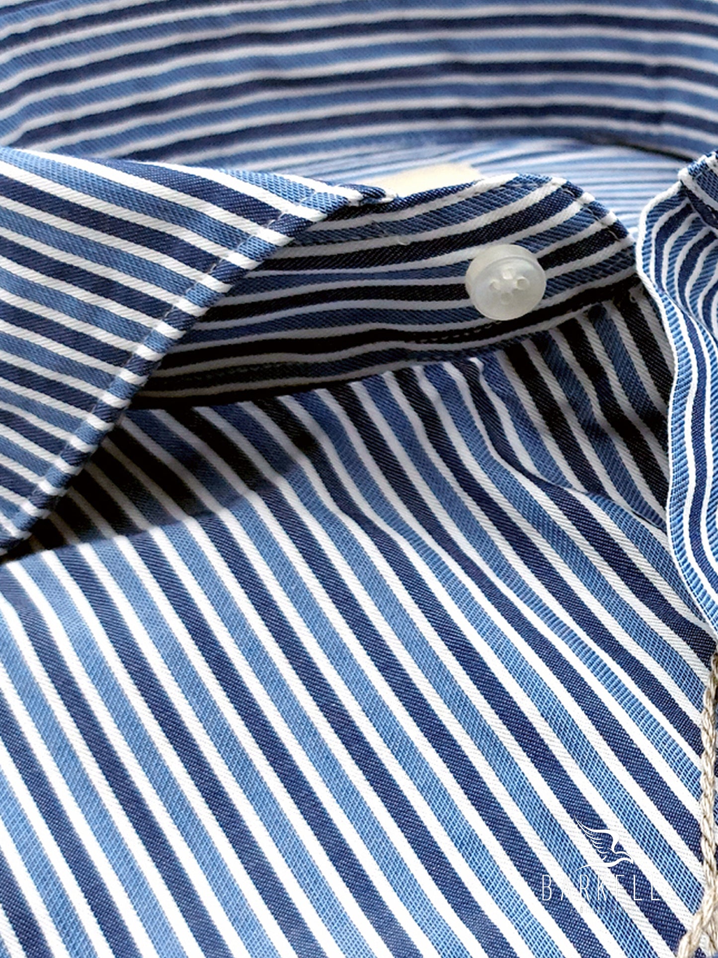 Camicia in Cotone Rigata Blu e Celeste Collo Francese Cutaway