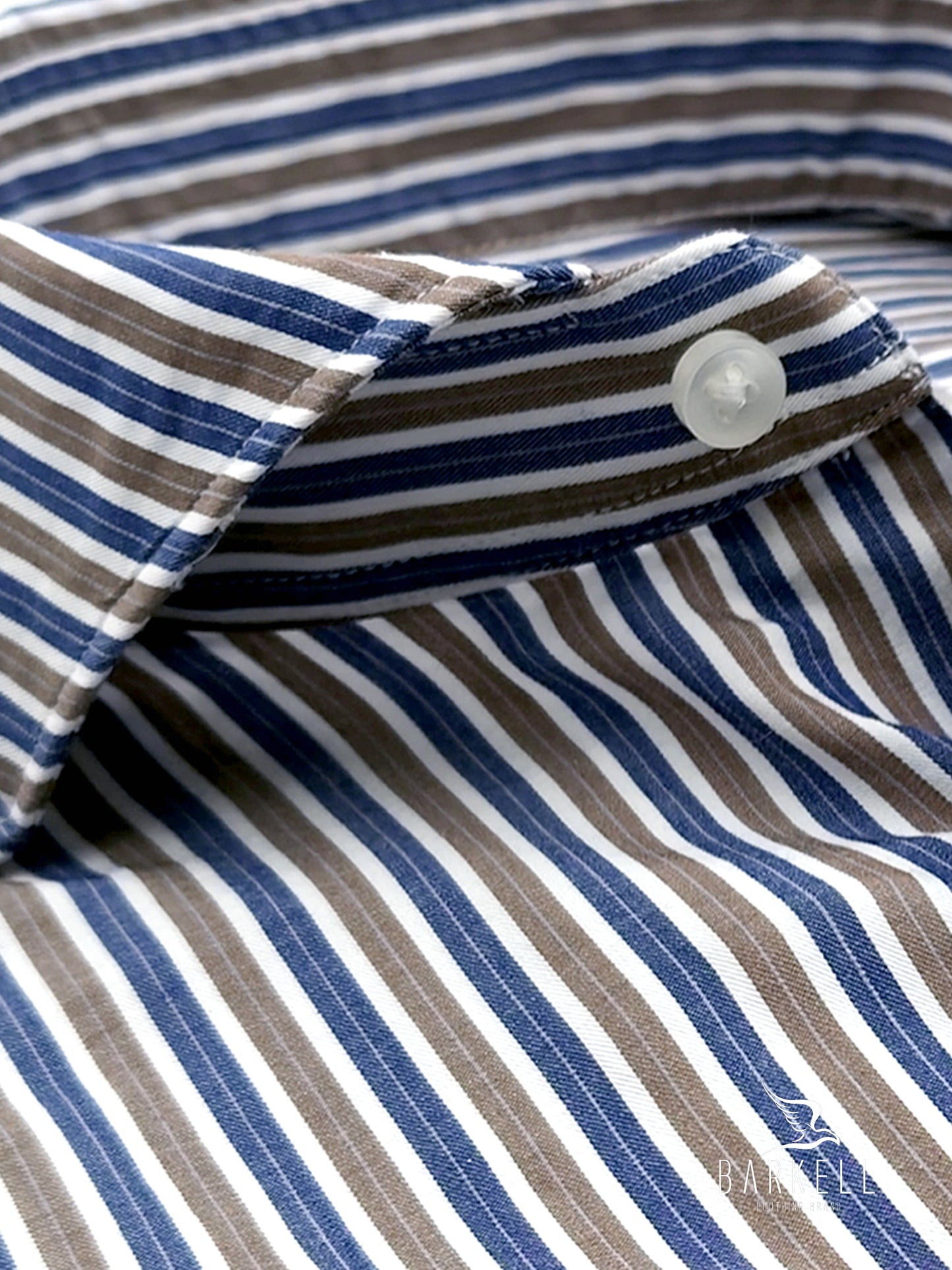 Camicia in Cotone Rigata Nocciola e Blu e Bianco Collo Francese Cutaway