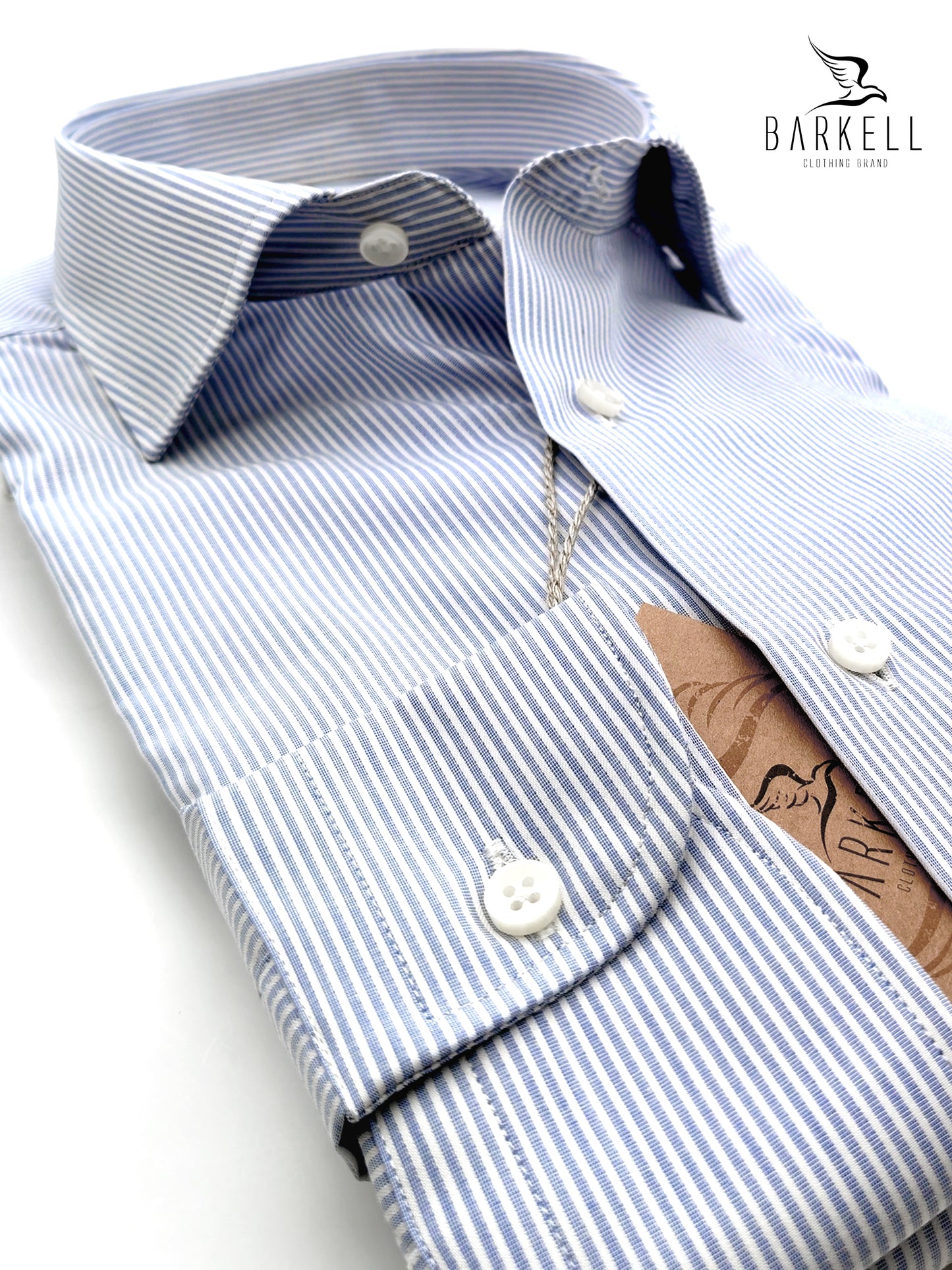 Camisa No-Iron de algodón con cuello francés de rayas celestes y blancas