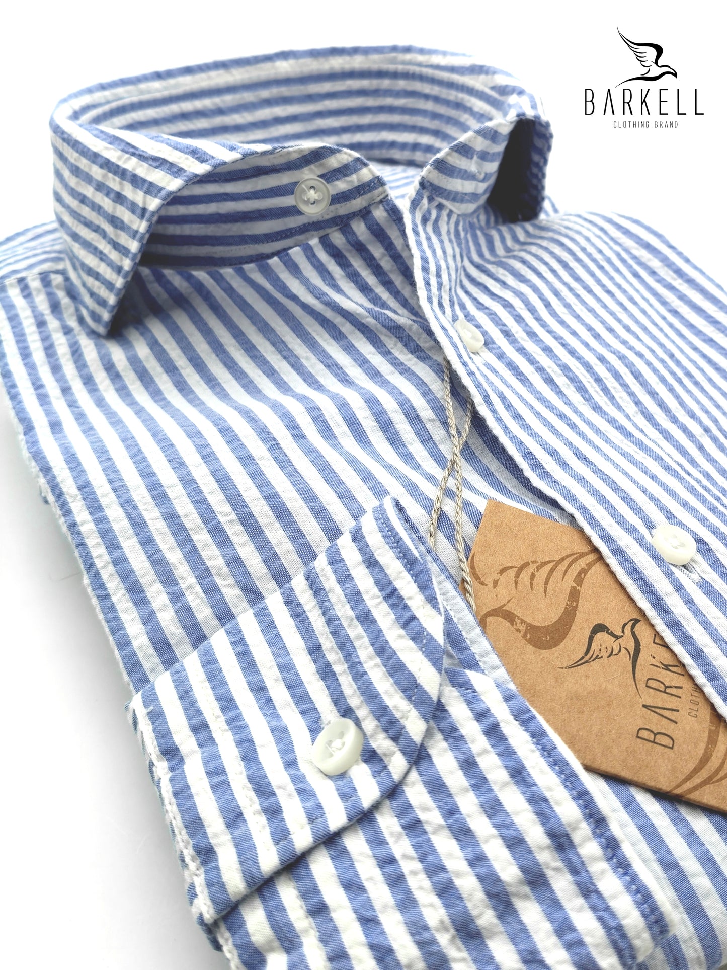 Camisa de algodón seersucker de rayas celestes y blancas con cuello italiano