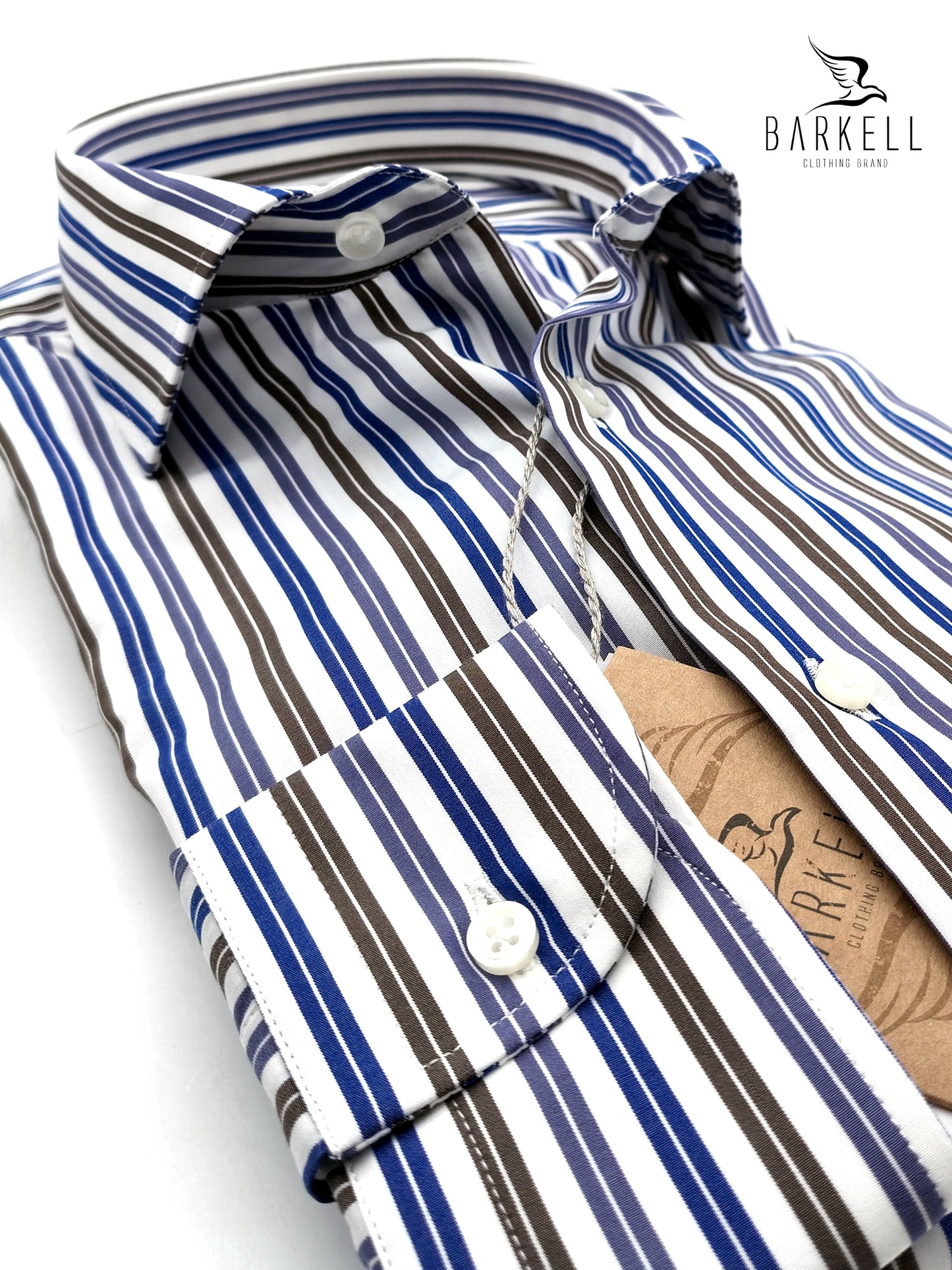 Camisa de algodón y cly de rayas marrones y azules con cuello francés