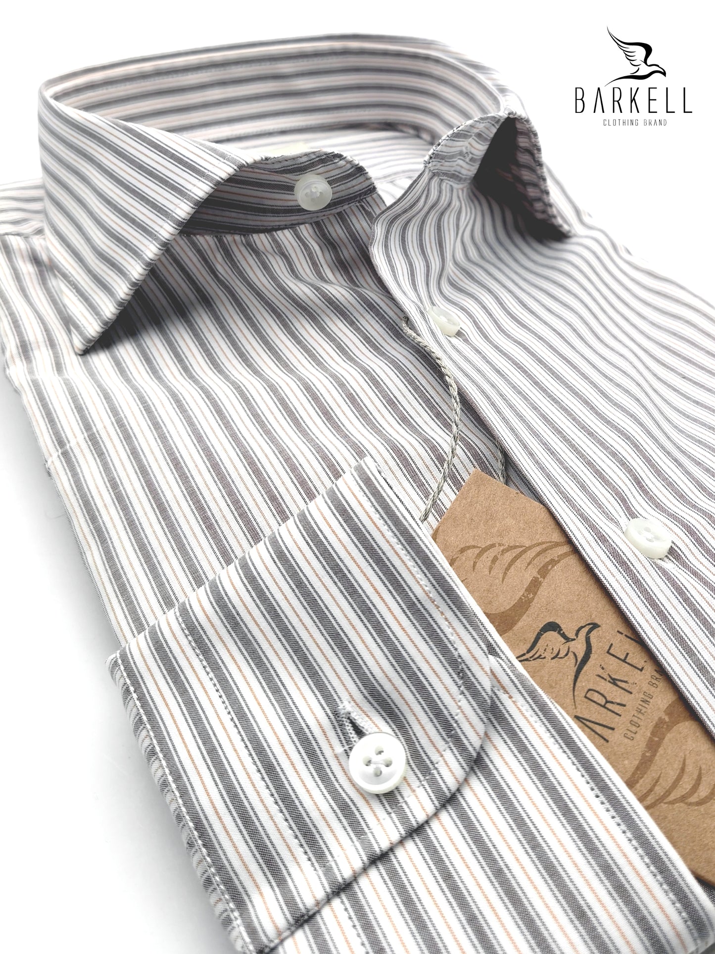 Camisa de algodón a rayas gris paloma y blanco con cuello francés