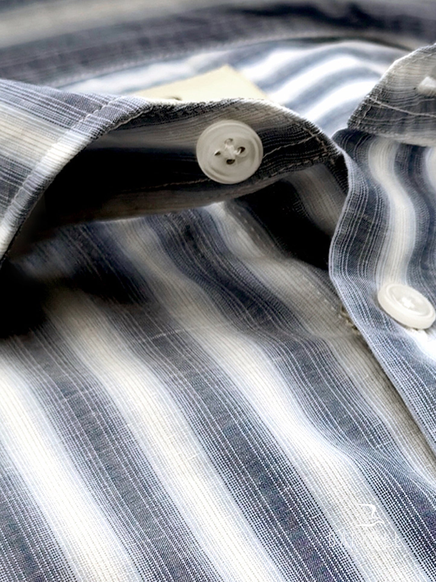 Camicia in Cotone Rigata Avio Fondo Bianco Collo Francese Piccolo