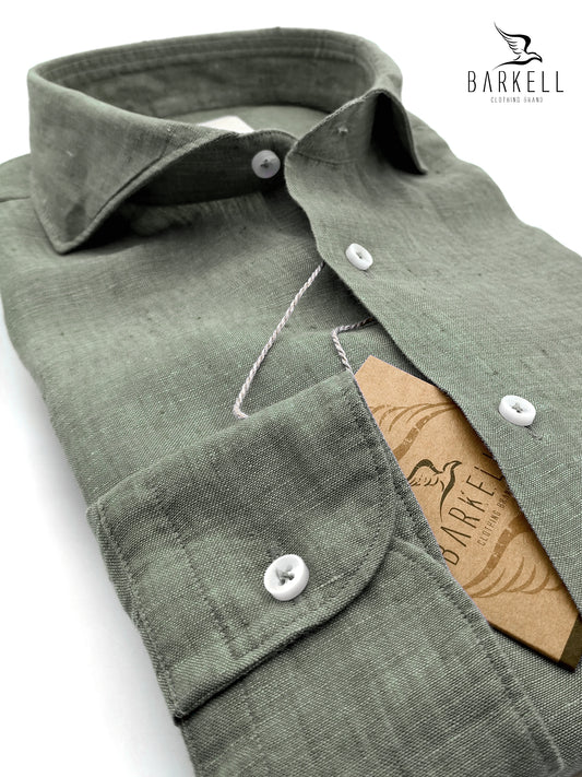 Camisa de puro lino verde salvia con cuello italiano