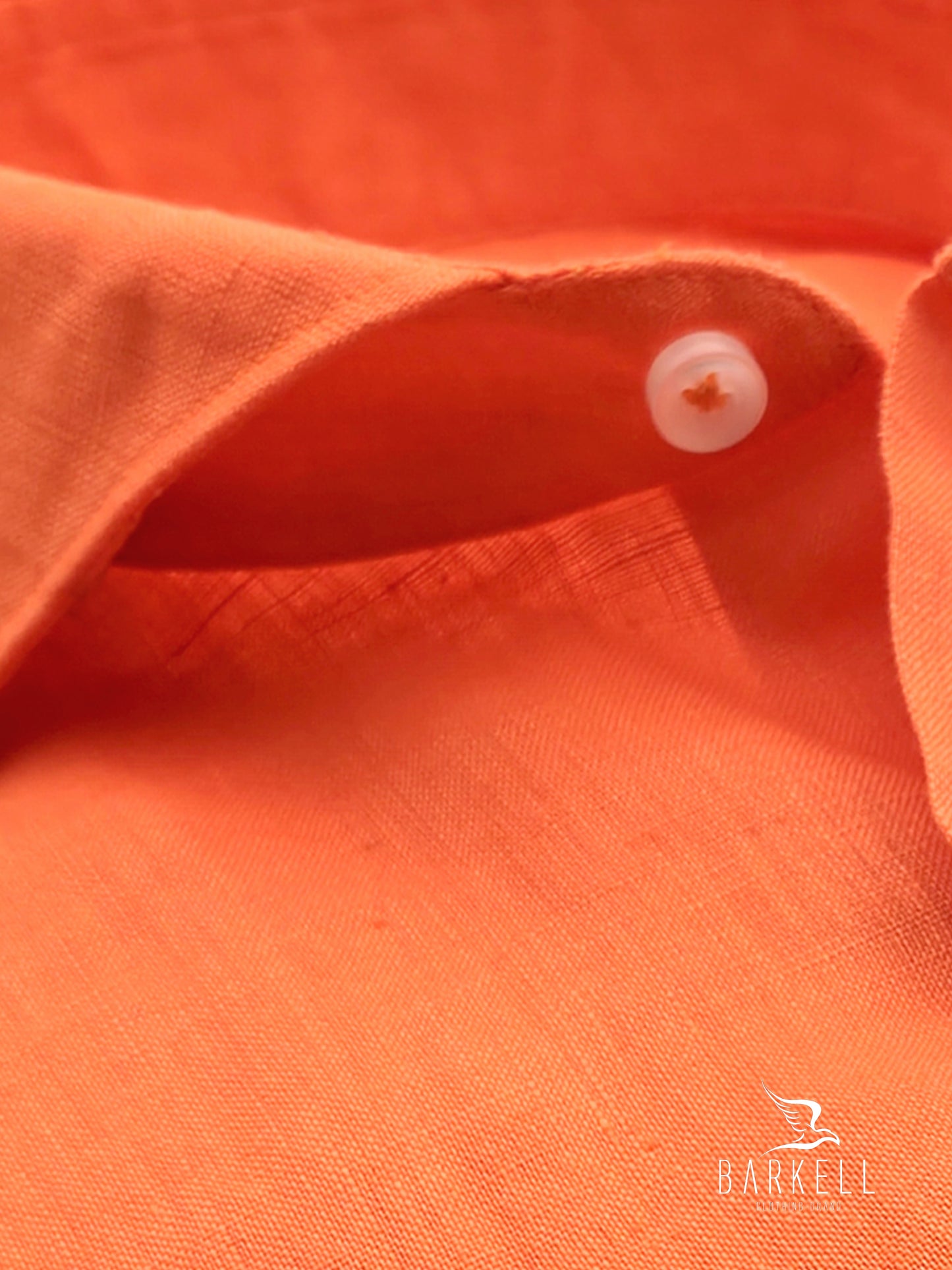 Camisa de puro lino naranja con cuello italiano