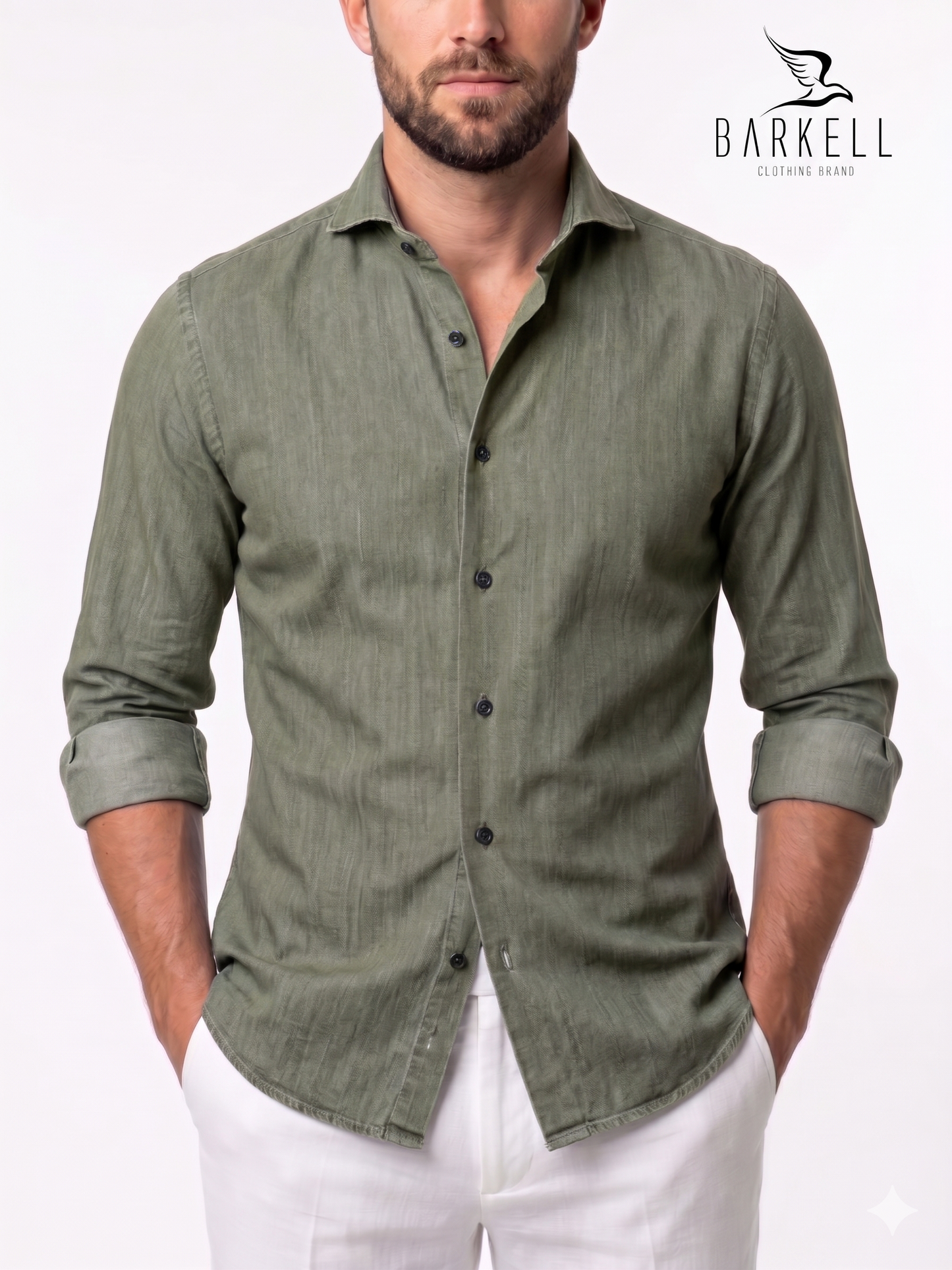 Camisa de algodón denim de cambray lavada en color verde salvia con cuello italiano