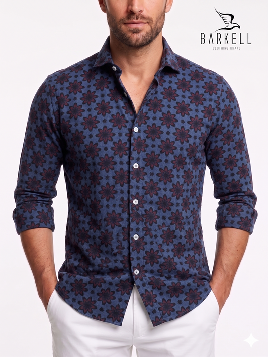 Camisa vaquera de algodón con estampado de flores burdeos Fondo vaquero Cuello italiano pequeño