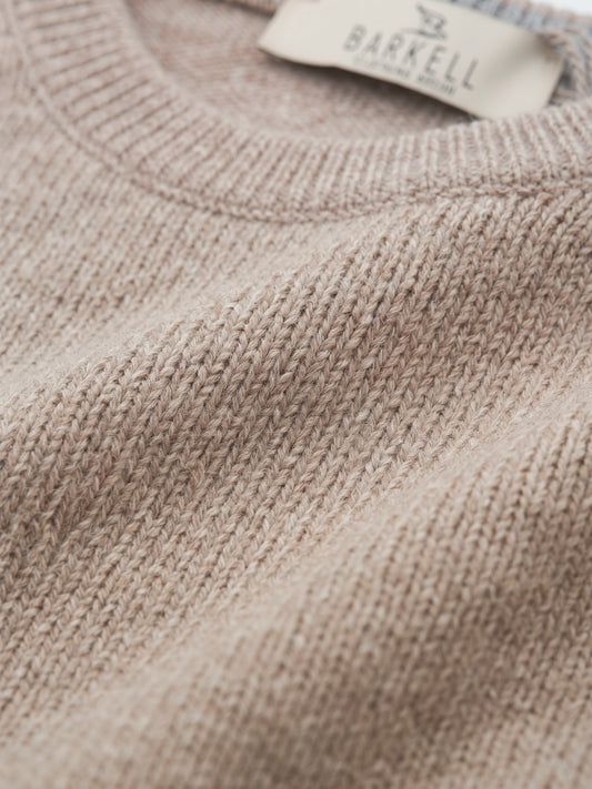 Pull col rond ocre en laine mélangée avec 5% cachemire