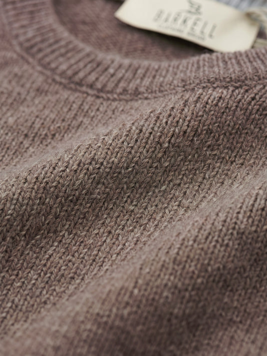 Pull col rond ocre en laine mélangée avec 5% cachemire