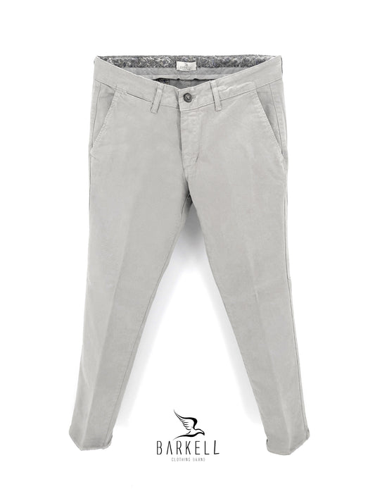 Pantalone Beige Ghiaccio Modello Chinos in Cotone Gabardina