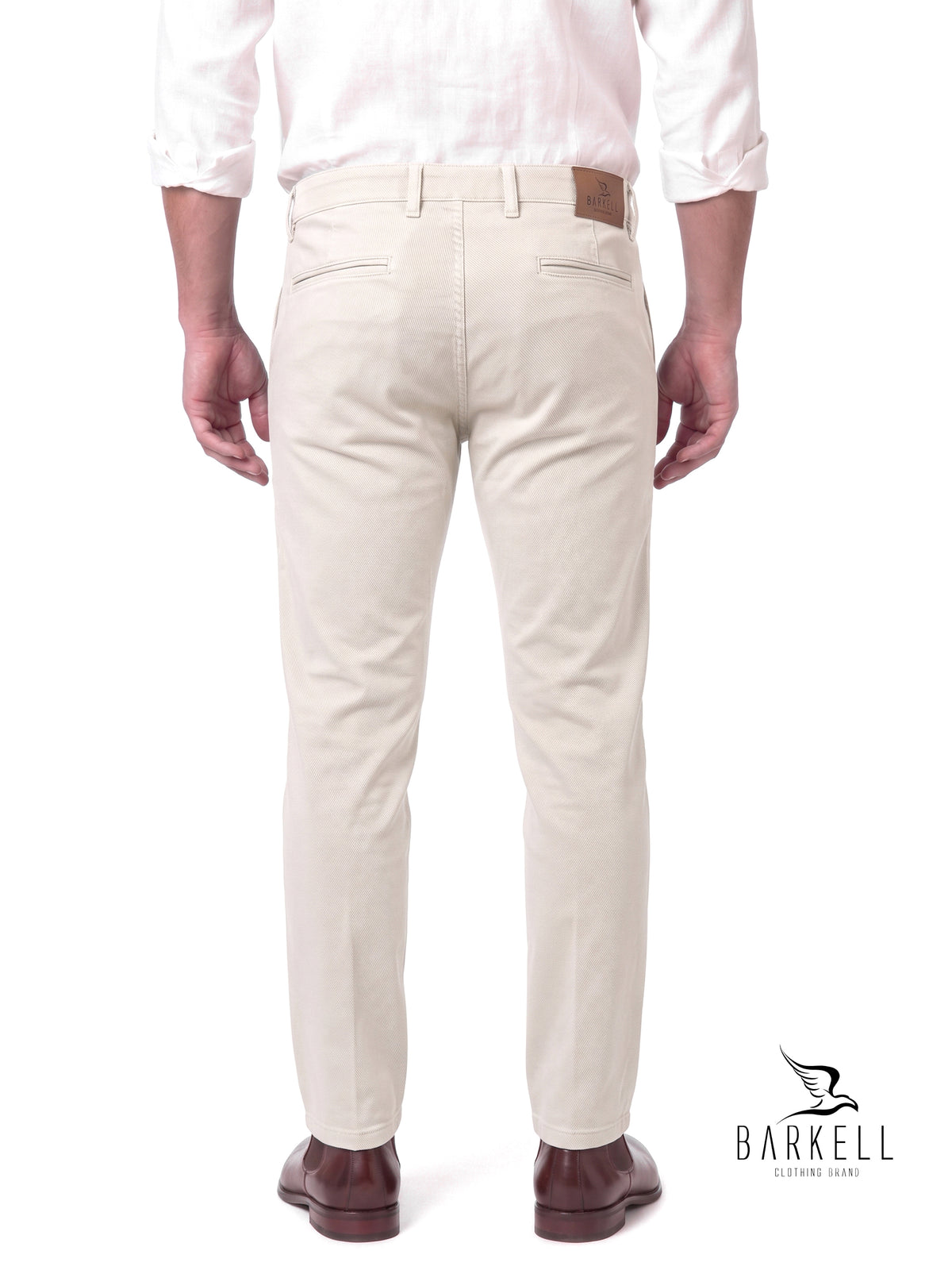 Pantalón Modelo Chinos Beige en Gabardina de Algodón