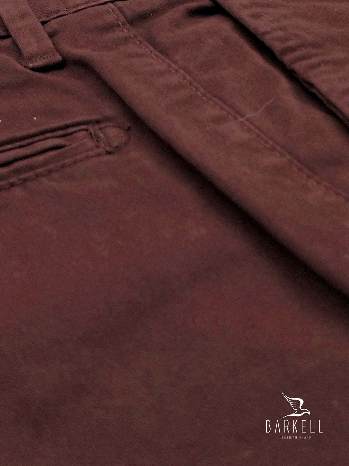 Pantalón Modelo Chinos Marrón Quemado en Algodón Raso
