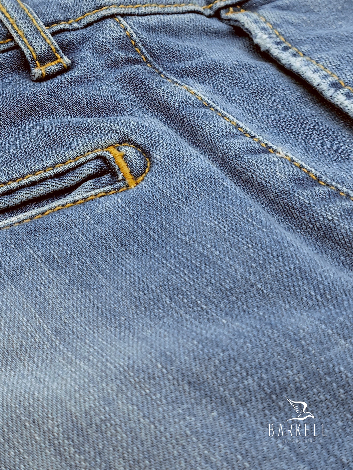 Jeans Modello Chinos Lavaggio Used Wash con Rinacci