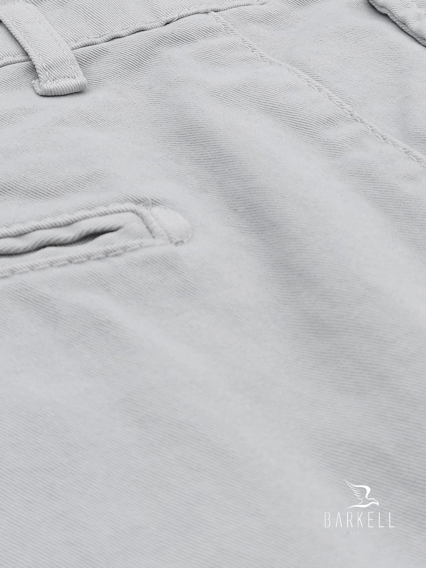 Pantalone Beige Ghiaccio Modello Chinos in Cotone Gabardina