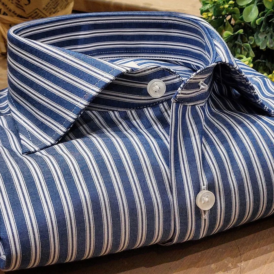 Camicia in Cotone Rigata Blu Denim e Bianca Collo Francese