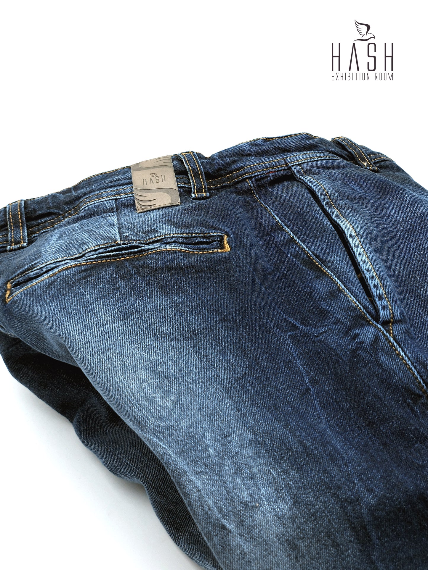 Jeans Modello Chinos Lavaggio Medio Used Stone Wash