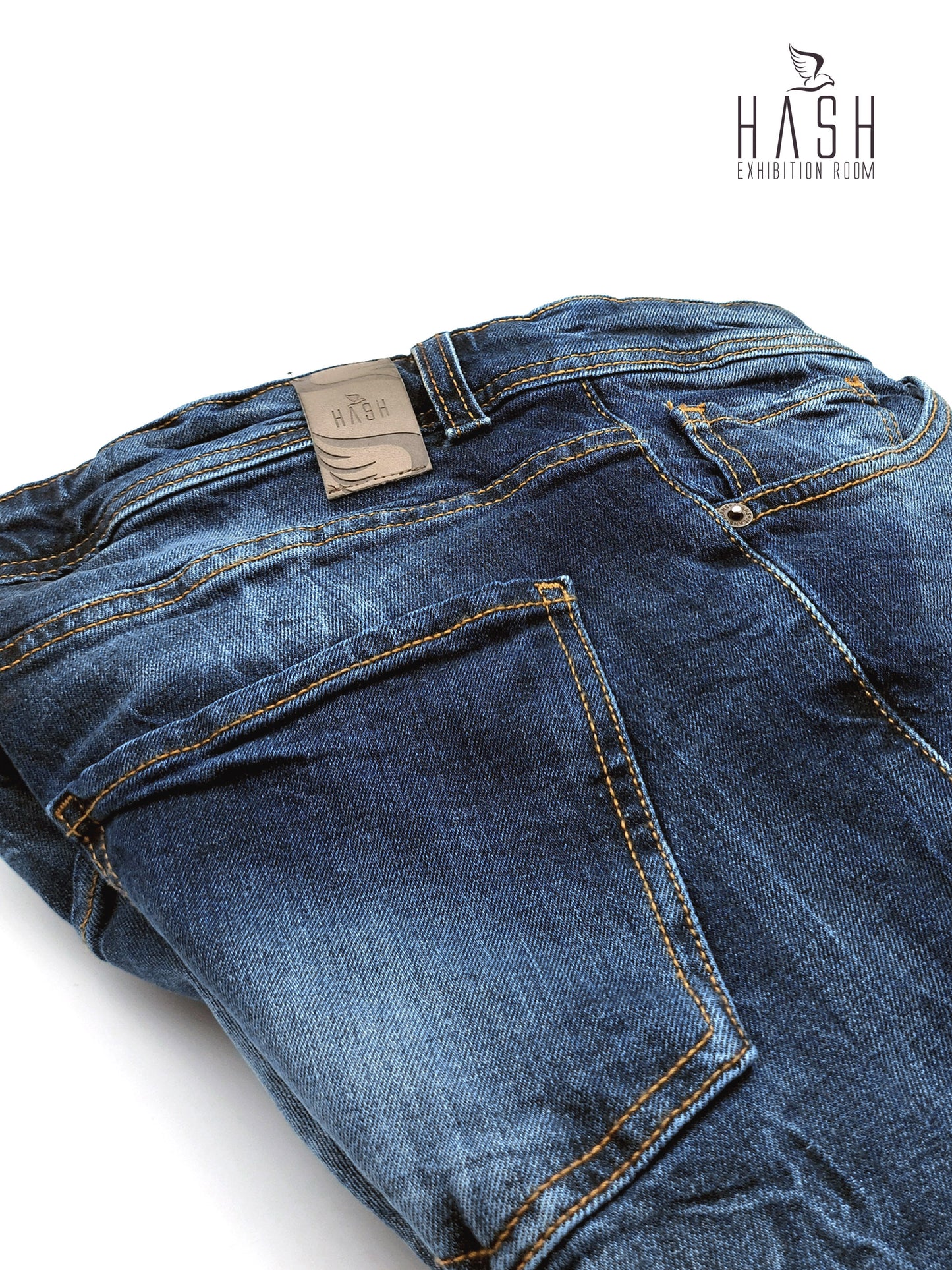 Jeans Modello Cinque Tasche Lavaggio Medio Used Stone Wash