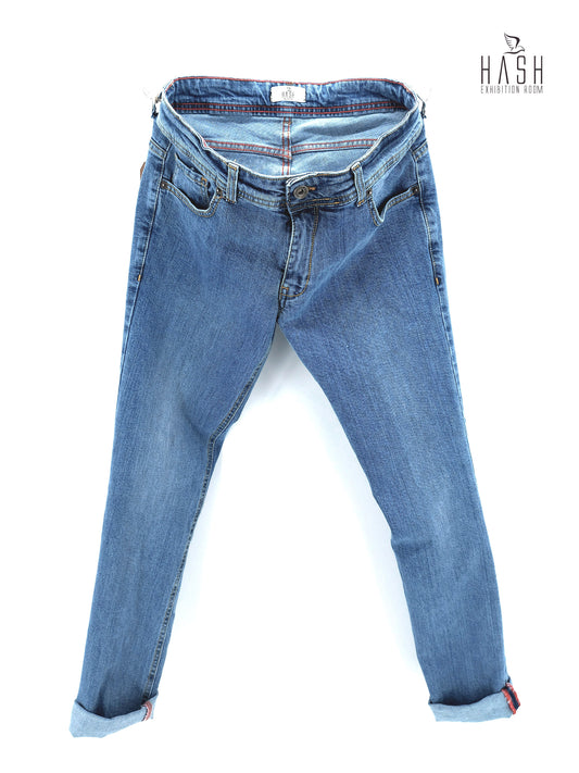 Jeans Modello Cinque Tasche Lavaggio Chiaro Used Super Stone Wash
